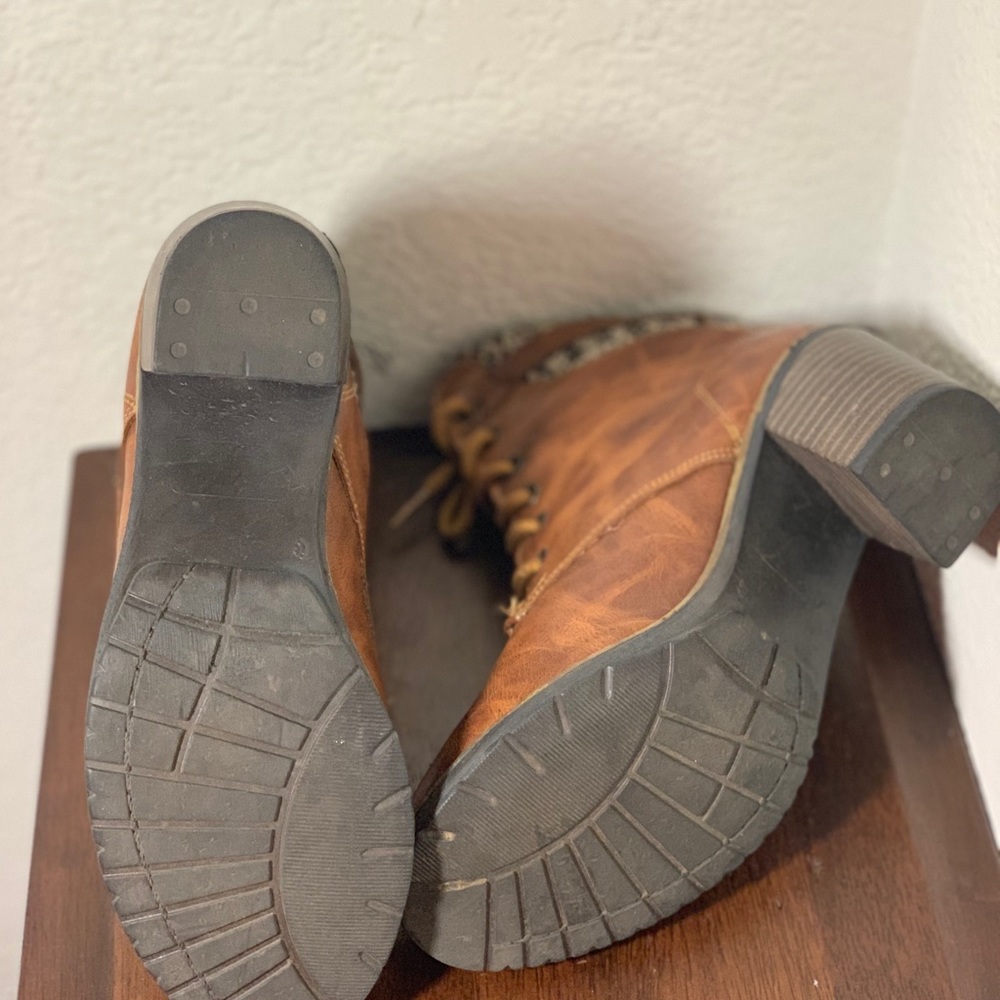 Booties - Picture 4 of 4